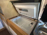 キッチンには40L冷蔵庫!