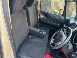 多くの中からご覧頂きありがとうございます。 在庫車全てルームクリーニング・コーティング施工しその他オイル交換、点検を実施し納車致します。 ご不明な点などありましたら、お気軽にご連絡ください。  全国登録納車可能
