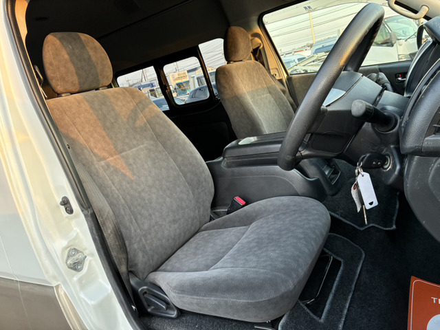 トヨタ ハイエース 2.7 グランドキャビン 4WD 4WD クリアランスソナー 