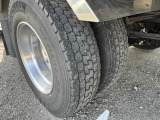 タイヤ山約5分程度残有り。そのまま使用頂けます♪