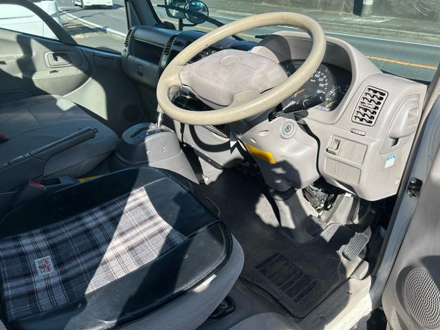 トヨタ トヨエース 低床平 ETC 1250kg TV ナビ の中古車詳細 (147,000