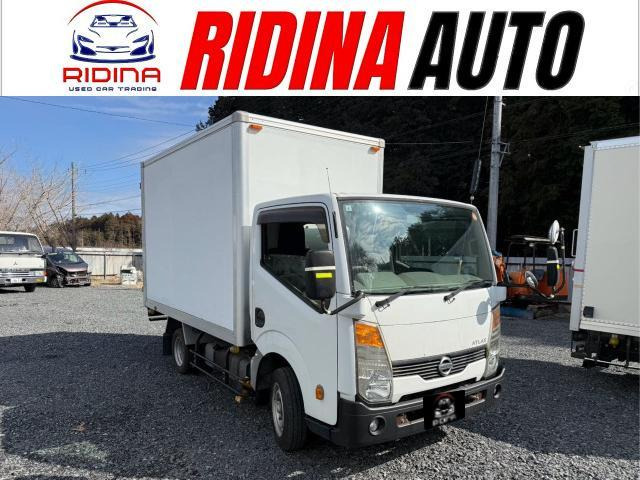 アトラス  パネルバン キッチンカーベースにもお勧め