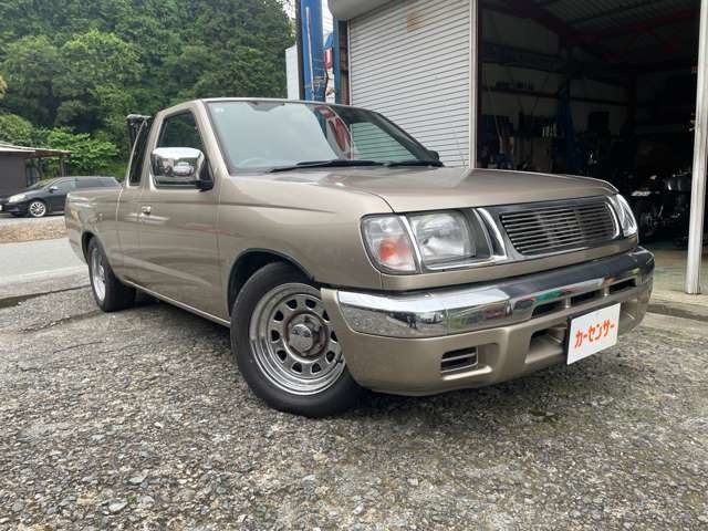 ダットサン  AX キングキャブ