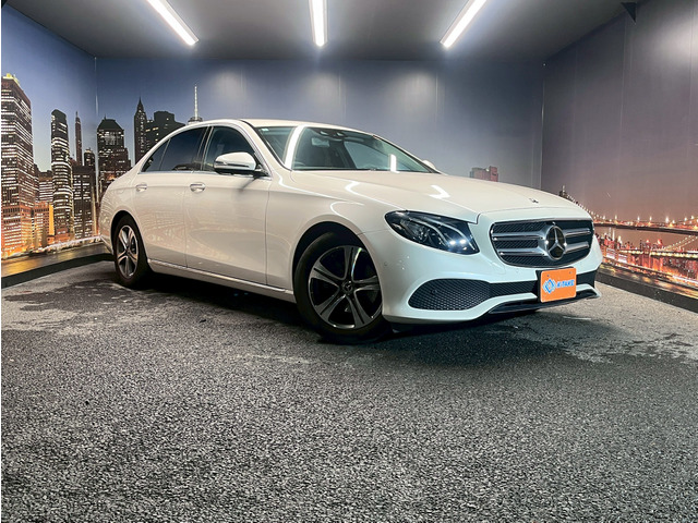 EクラスE200 アバンギャルド黒半革シート メーカーナビ 全周囲モニタ