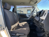 【支払総額推進店】お車をご覧い頂きまして、誠に有難う御座います。在庫車両になりますので、是非ご都合の宜しい時に、見に来て下さい。来店予約をされると、ご案内がスムーズです。