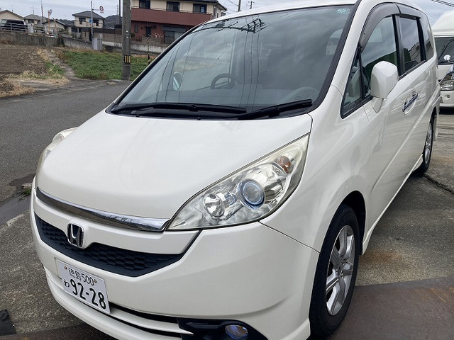 ステップワゴン2.0 G L HDDナビパッケージレンタカー試乗から購入