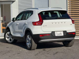 XC40 T4 AWD モメンタム 4WD 車検令和9年12月/ハーフレザーシート/