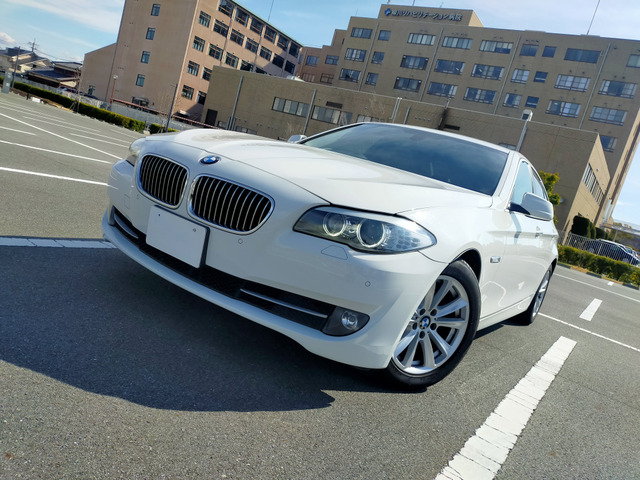 5シリーズセダン523d ブルーパフォーマンス低走行!低燃費ディーゼル!