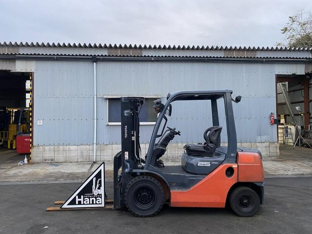 トヨタL&F エンジンフォークリフト 17312