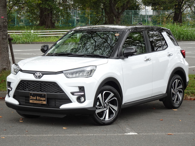 ライズ 1.0 Z 4WD 登録済未使用車 ホワイト×ブラック（3BA-A210A）