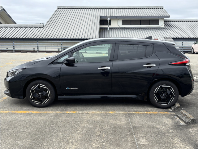 日産 リーフ X 後期モデル の中古車詳細 (11,700km, ミッドナイト