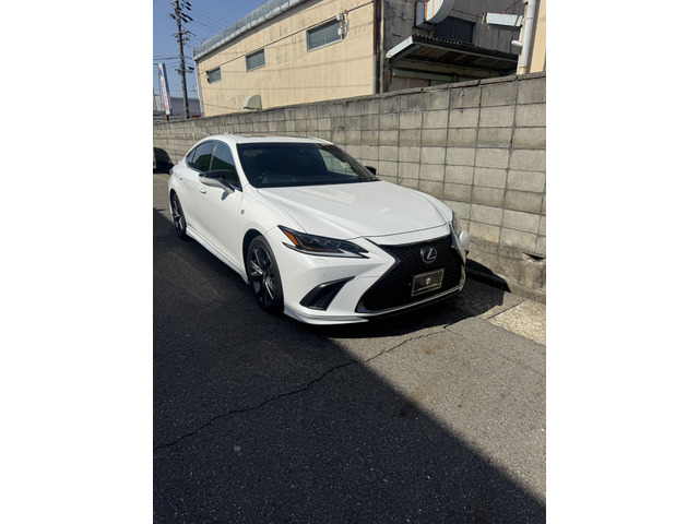 ES 300h Fスポーツ