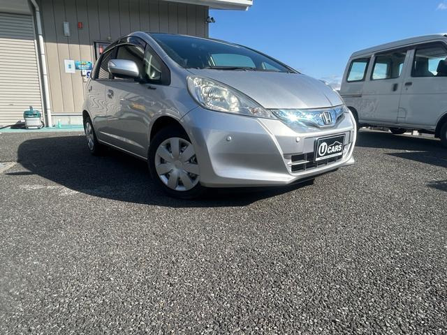 フィットハイブリッド1.3 10th アニバーサリー車検令和8年8月まで限〇価格 ETC