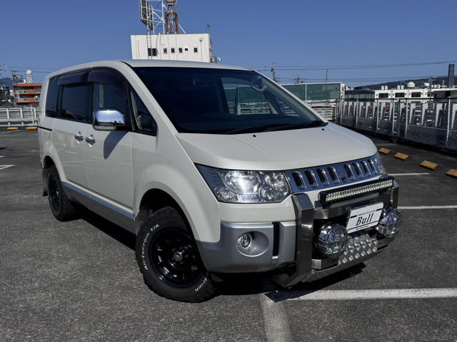 デリカD:52.4 シャモニー 4WDヘッドレストモニター4台