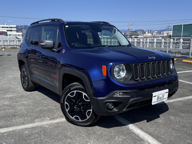 レネゲードトレイルホーク 4WD