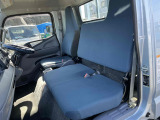 車内3人乗り仕様!