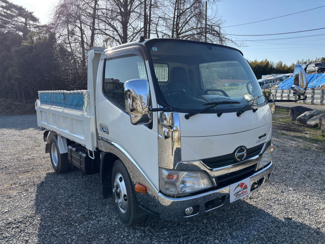 デュトロ  3t ダンプ
