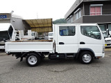キャンターガッツ 3.0 ダブルキャブ 全低床 DX ディーゼル 4WD 2V6人乗4ナンバー荷台...