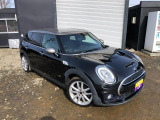 ミニクラブマン クーパー S オール4 4WD ・純正ナビ・バックカメラ・本革シート