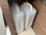 給排水は持ち運び便利なポリタンク!