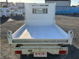 荷台内寸(約)長さ:169cm 幅:137cm アオリ高:11cm