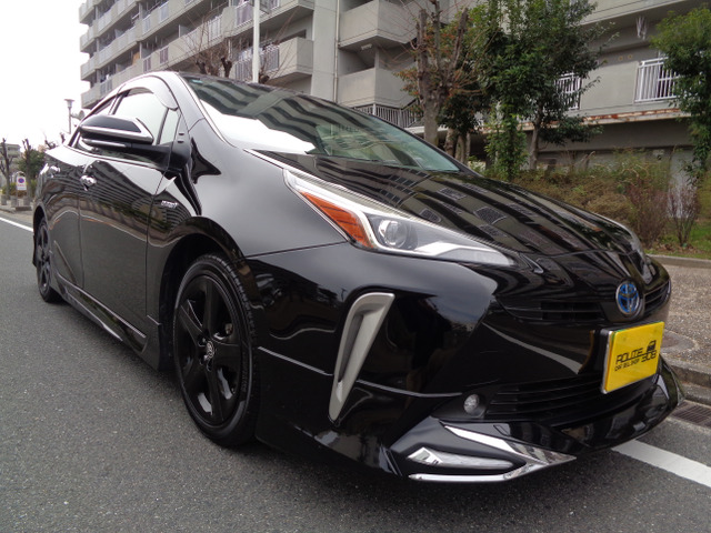 プリウス 1.8 S ツーリングセレクション モデリスタエアロ 9インチナビ