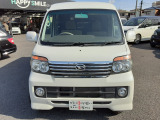 自動車保険もご相談ください。当店は三井住友海上、あいおいニッセイ同和損保の代理店です。保険担当が万一の際は連携を取って迅速にご対応致します。代車・レンタカーもご用意できますのでご安心ください。