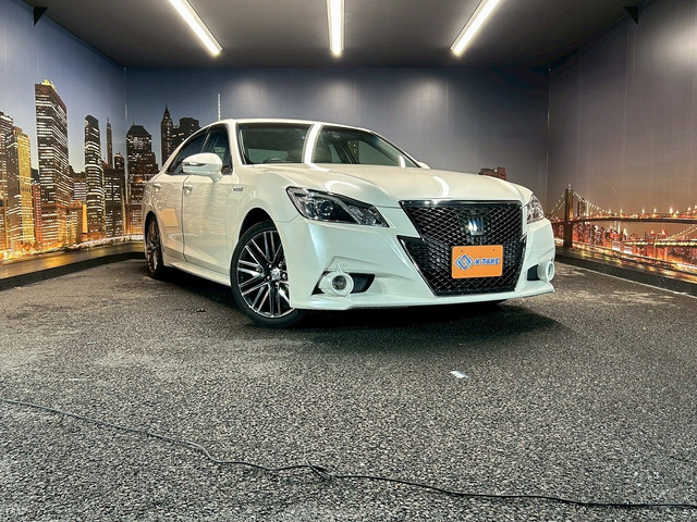 クラウンアスリート ハイブリッド 2.5 S 黒本革 メーカーナビ 全方位カメラ