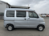 【支払総額推進店】お車をご覧い頂きまして、誠に有難う御座います。在庫車両になりますので、是非ご都合の宜しい時に、見に来て下さい。来店予約をされると、ご案内がスムーズです。