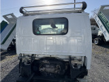 キャビン後方:目立つ凹凸や傷無しです。H28いすゞエルフセーフティーローダーダンプTPG-NKR85AN✨車検有👍積載3トン💪✨花見台32113,F6速