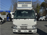 車輌前面:安心のフォグランプ💡左右サイドミラーはオートで便利✨あると便利なルーフキャリア付です。年式:平成28年,型式:TPG-NKR85AN,積載3トン💪✨車検令和8年6月迄