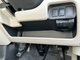 【支払総額推進店】お車をご覧い頂きまして、誠に有難う御座います。在庫車両になりますので、是非ご都合の宜しい時に、見に来て下さい。来店予約をされると、ご案内がスムーズです。