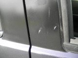 運転席ドアキズあります。お問い合わせは054-641-6588まで!休日・時間外対応もまずはお問い合わせ下さい!