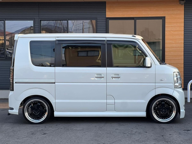 エブリイワゴンPZターボディスチャージヘッドランプ付・車検長い‼️ スズキ エブリイワゴン PZターボ ディスチャージヘッドランプ の中古車