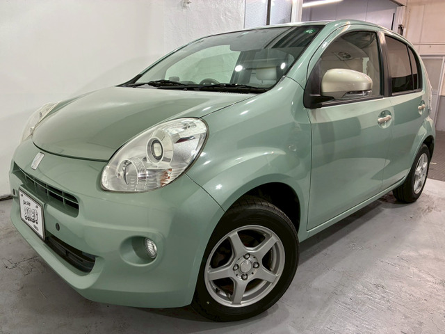 パッソ1.0 プラスハナ小回りがきく運転しやすいコンパクトカー!