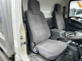 車内シート、目立つ破れなく綺麗です!