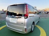 ノア 1.8 ハイブリッド X ワンオーナー/禁煙車/両側電動/純正ナビ