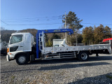 車輛左側:クレーンのブーム、スムーズに動きます。積載6800㎏💪✨車輛長さ943㎝,車輛幅249㎝ アオリ長さ5600㎜,アオリ幅2360㎜,アオリ高さ250㎜
