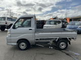 【支払総額推進店】お車をご覧い頂きまして、誠に有難う御座います。在庫車両になりますので、是非ご都合の宜しい時に、見に来て下さい。来店予約をされると、ご案内がスムーズです。