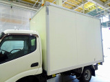 荷台内寸:306&times;177&times;245 トヨタ車体/UT19A03197 リア観音扉/90度ストッパー付 ラッシングレール1段(100cm) 荷室灯1個