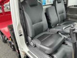 車内シート破れなく綺麗です♪