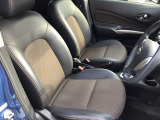 運転席です♪ キレイなシートです☆