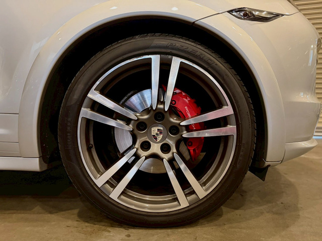 ポルシェ カイエン GTS ティプトロニックS 4WD の中古車詳細 (202,976