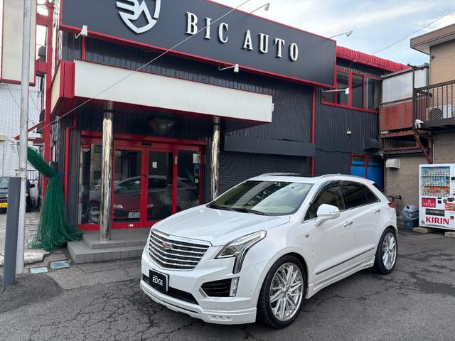 XT5クロスオーバー  プラチナム 正規ディーラー車