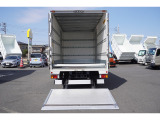 中古車に保証を付ける事は自信のある車両を仕入れ販売する事、 粗悪なエンジン・ミッションの車両を販売しない事、 整備点検をしっかりする事です。 当店とお客様の信用!