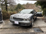 XJ XJ8 3.5 内装、外装がとても綺麗です。