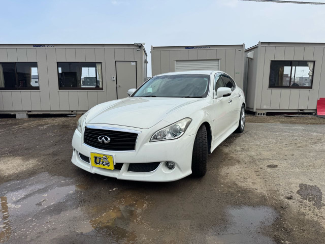 フーガ3.7 370GT FOUR 4WDタイプS仕様!!