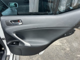 納車までの間代車が必要な方は成約後から御納車までの間、無料で代車を貸出するサービスございます(無料代車がない場合もございますので事前にお申し付けください)また当社指定のレンタカーをご用意する事も可能です