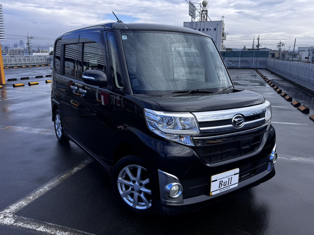 ダイハツ タントカスタム 