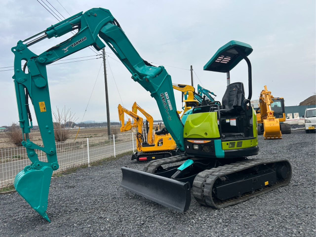 ヤンマー ミニショベル B4-6A ユンボ 1259時間